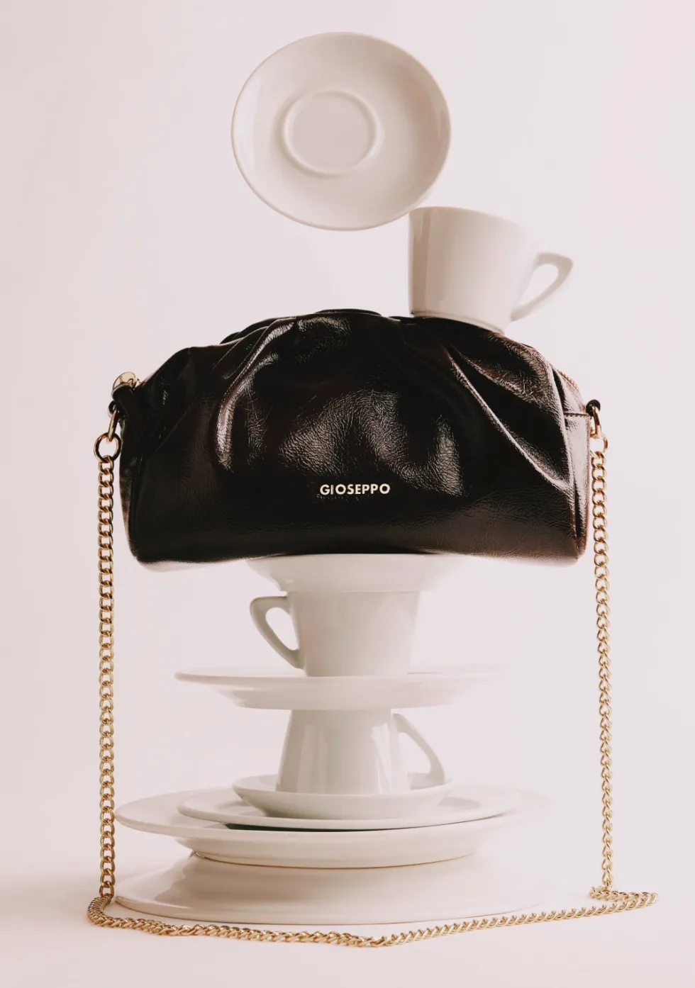 BOLSO BANDOLERA MARRÓN EFECTO ARRUGADO