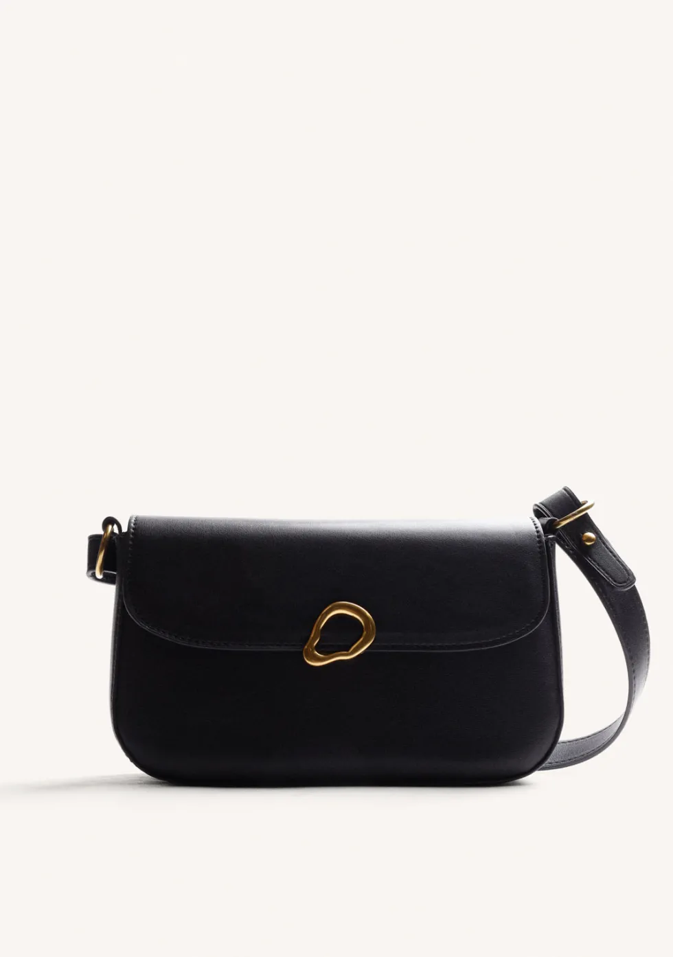 BOLSO BANDOLERA NEGRO HEBILLA