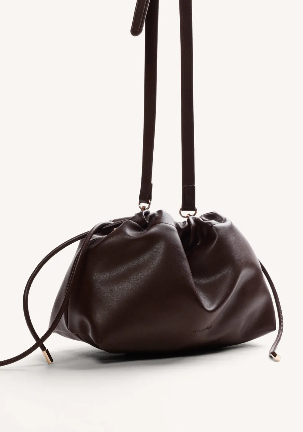 BOLSO BUCKET MARRÓN