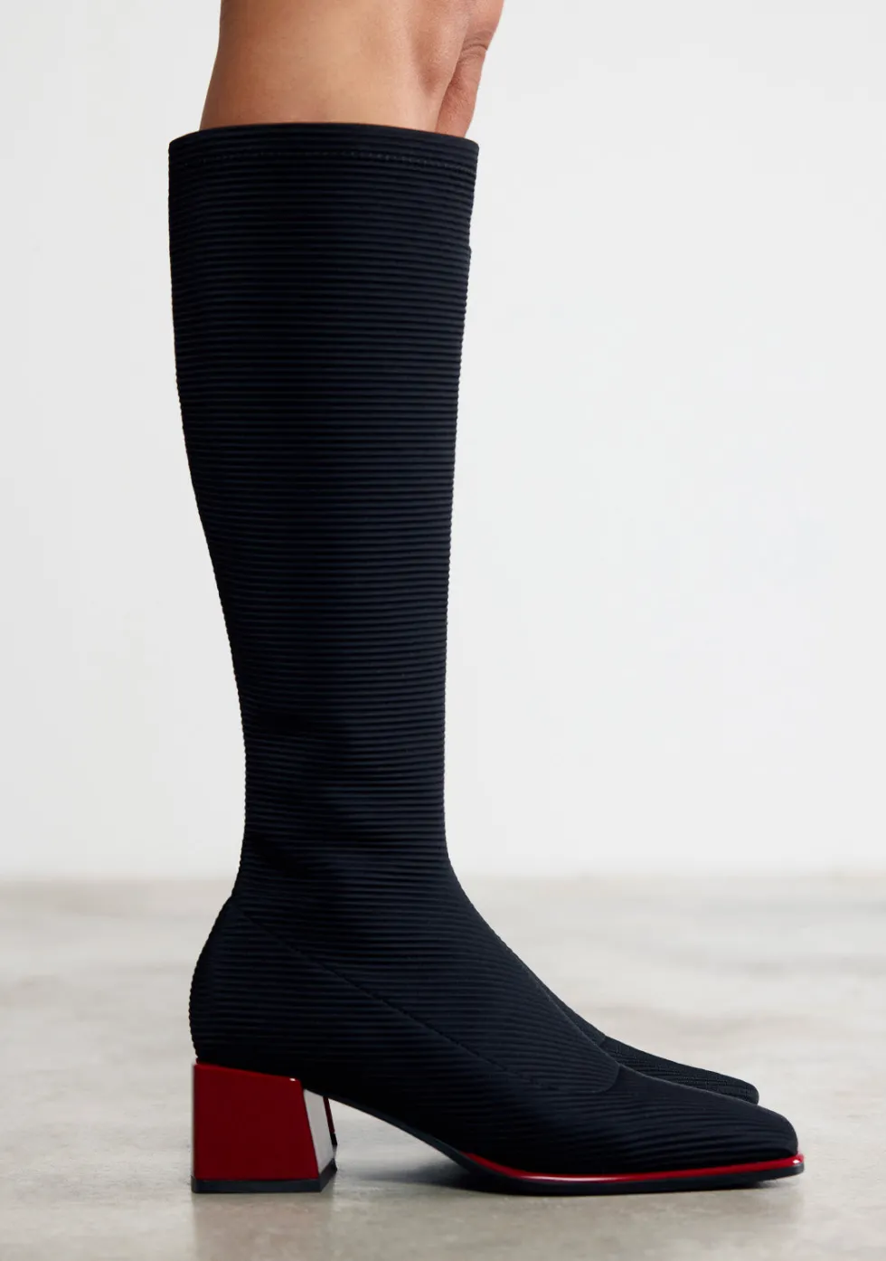 BOTAS ALTAS ELÁSTICAS NEGRO