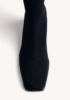 BOTAS ALTAS NEGRO ELÁSTICAS