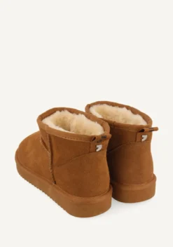 BOTAS AUSTRALIANAS COLOR CUERO DE CAÑA BAJA PARA MUJER BEREK
