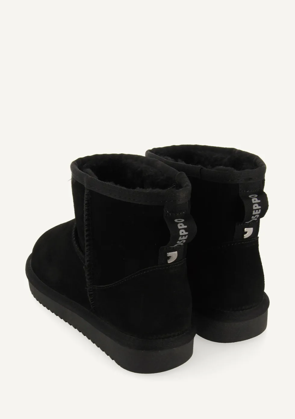 BOTAS AUSTRALIANAS COLOR NEGRO DE CAÑA MEDIA PARA MUJER GILLIAM