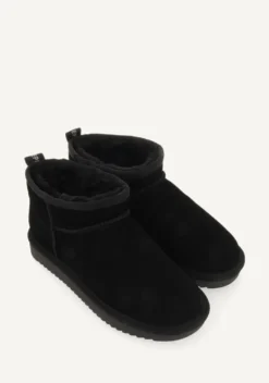 BOTAS AUSTRALIANAS COLOR NEGRO DE CAÑA BAJA PARA MUJER BEREK