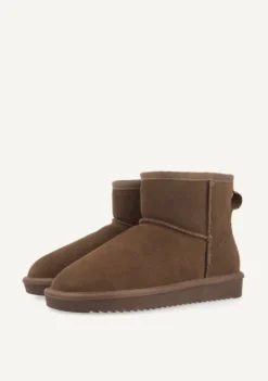 BOTAS AUSTRALIANAS COLOR TAUPE DE CAÑA MEDIA PARA MUJER GILLIAM