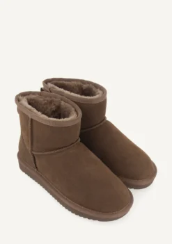 BOTAS AUSTRALIANAS COLOR TAUPE DE CAÑA MEDIA PARA MUJER GILLIAM