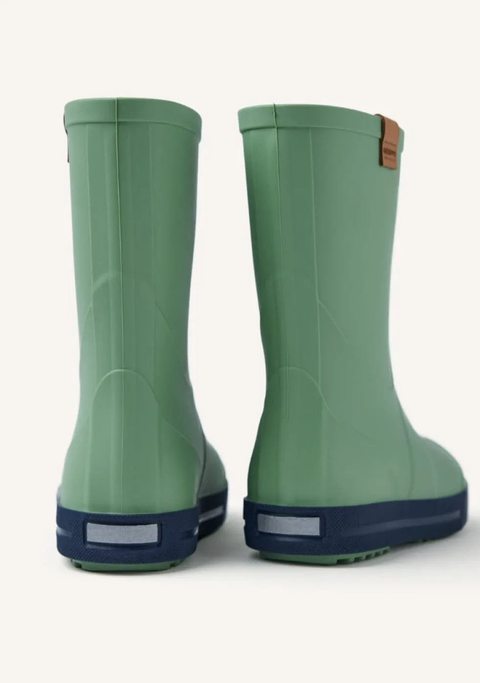 BOTAS DE AGUA BARNESS