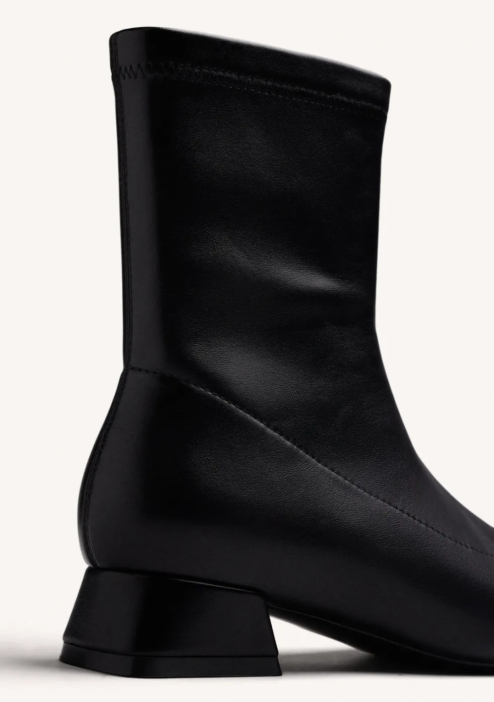 BOTINES ELÁSTICOS NEGRO