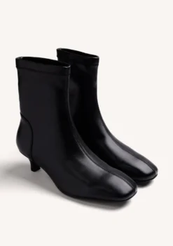 BOTINES ELÁSTICOS NEGRO KITTEN