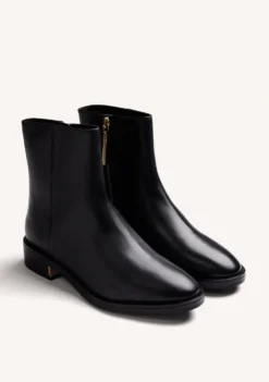 BOTINES NEGRO PIEL TACHAS