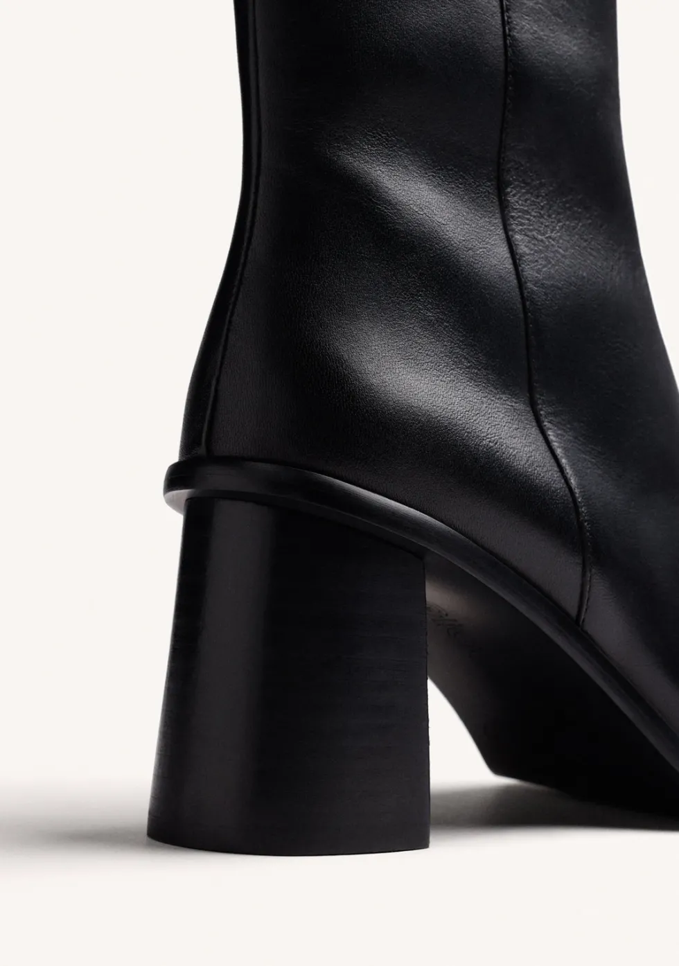 BOTINES NEGROS PIEL