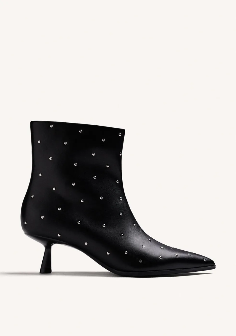BOTINES NEGRO TACHAS KITTEN
