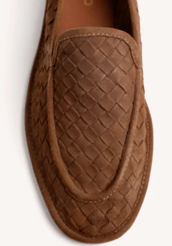 MOCASINES CAMEL PIEL TRENZADA