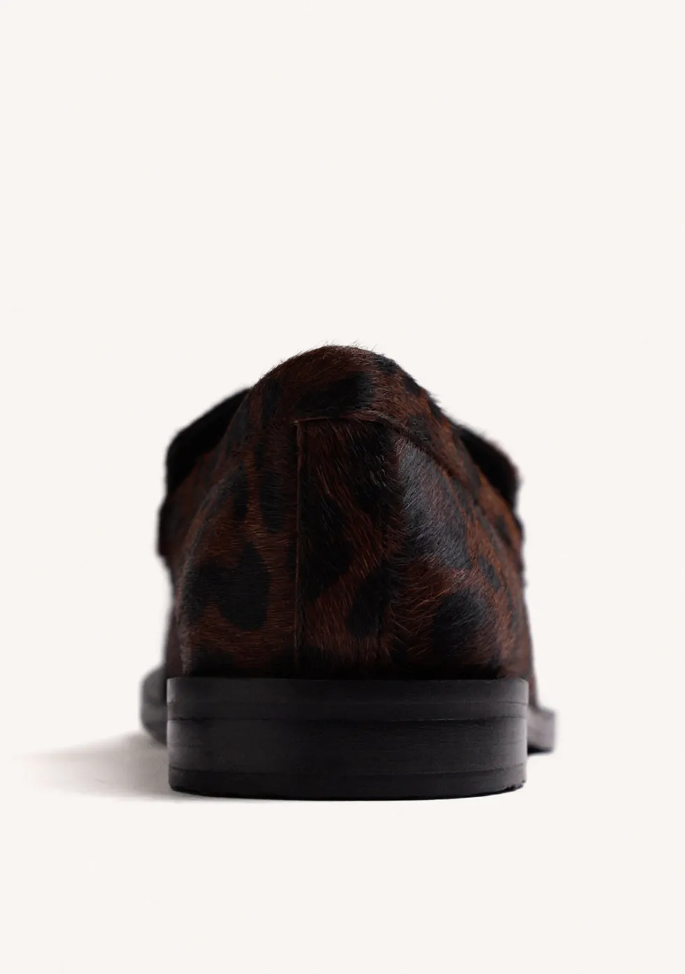 MOCASINES ESTAMPADO ANIMAL PIEL