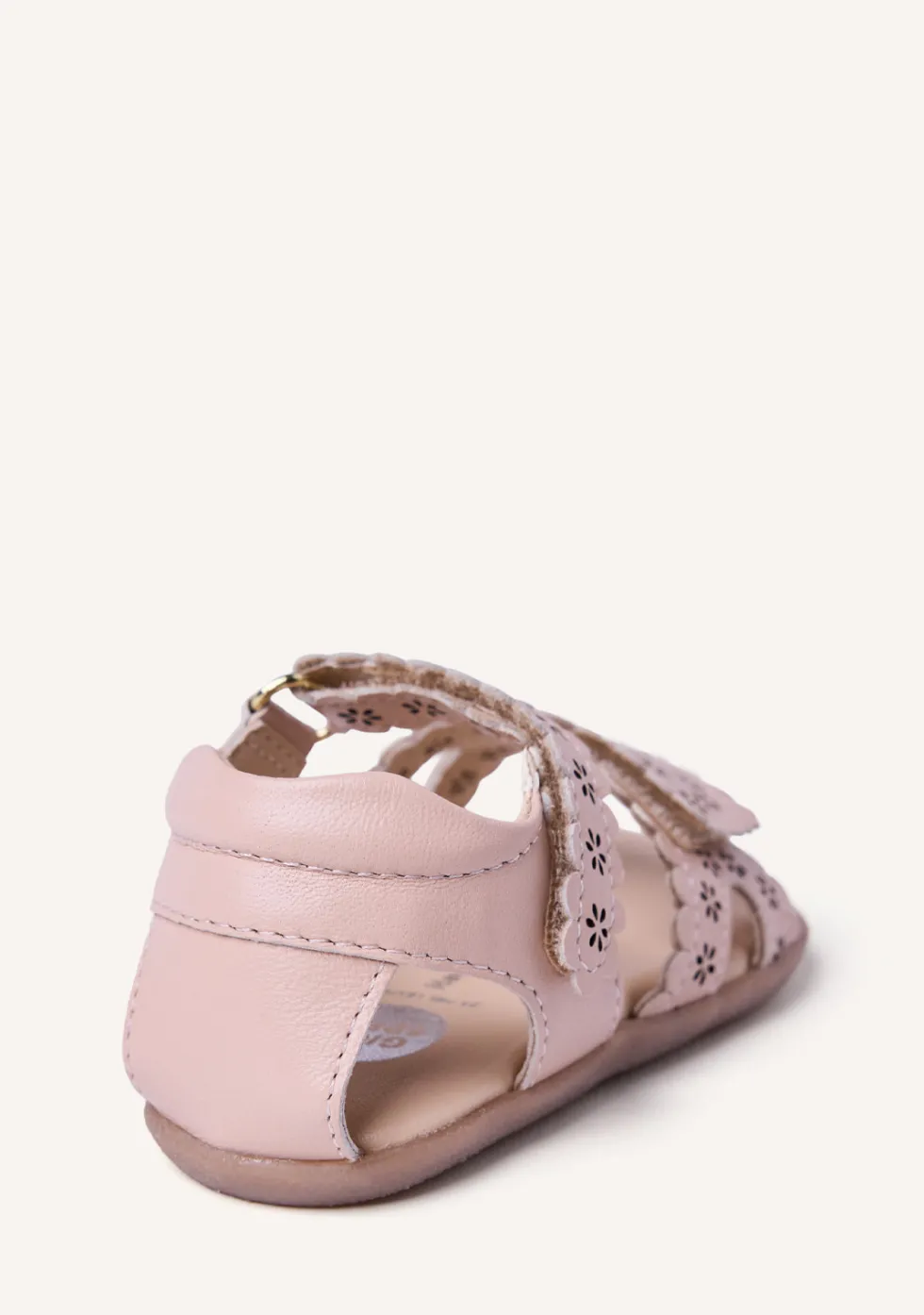 SANDALIAS BAREFOOT PIEL CALADA FLORES KABATI