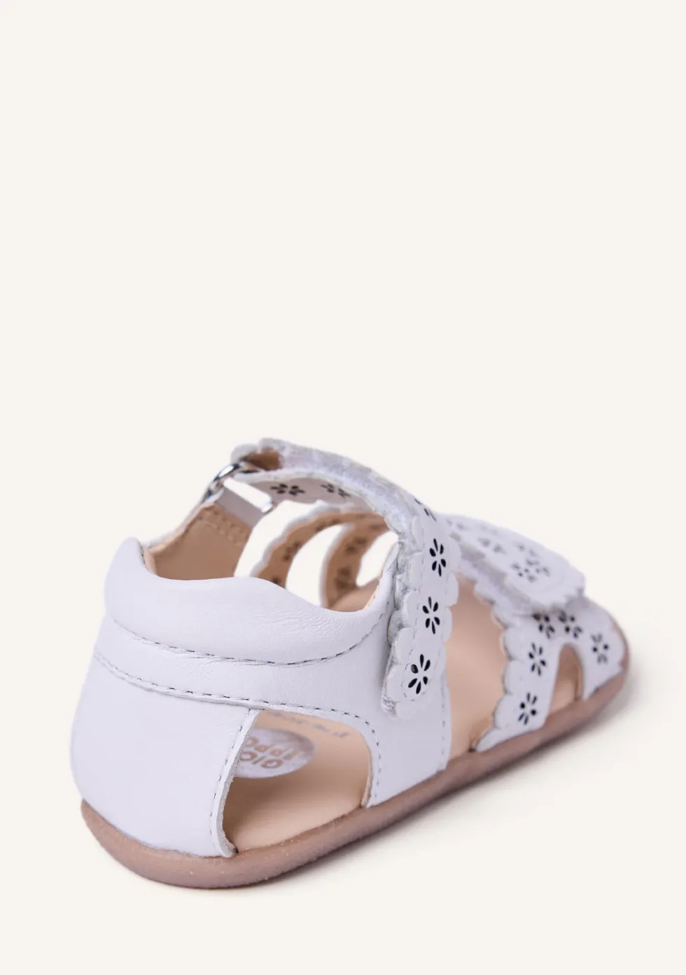 SANDALIAS BAREFOOT PIEL CALADA FLORES KABATI