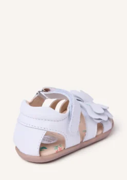 SANDALIAS BAREFOOT PIEL CON MARIPOSA NANDI