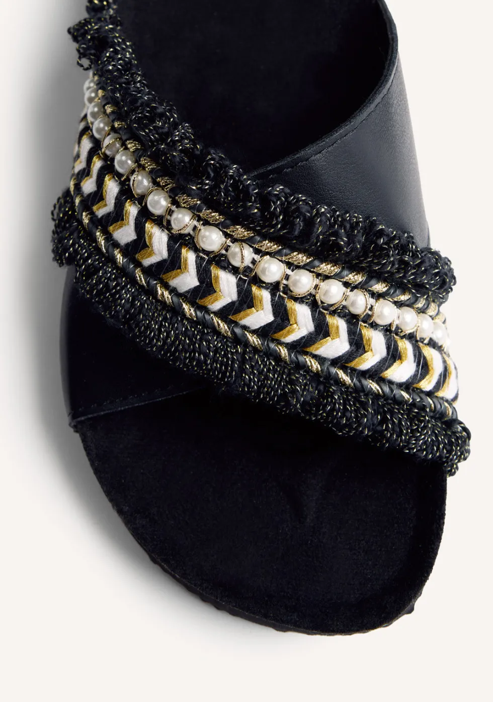 SANDALIAS BIO CUÑA ABALORIOS WADENA