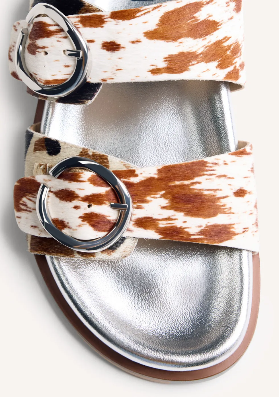 SANDALIAS BIO PIEL ESTAMPADO ANIMAL CARNEY