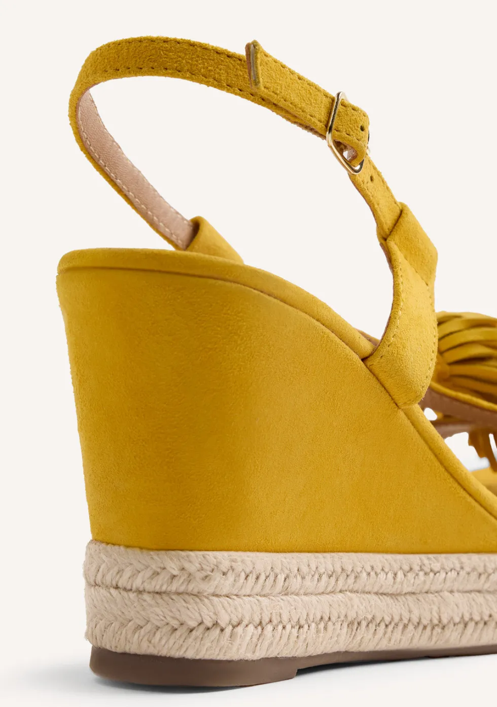 SANDALIAS CUÑA PIEL FLECOS KILOSA