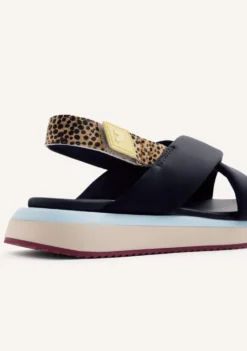 SANDALIAS DEPORTIVAS PIEL ESTAMPADO ANIMAL TALISAY