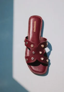 SANDALIAS PIEL TACHAS MILLSTON