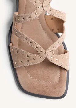 SANDALIAS PIEL TACHAS URBANK