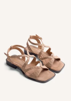SANDALIAS PIEL TACHAS URBANK