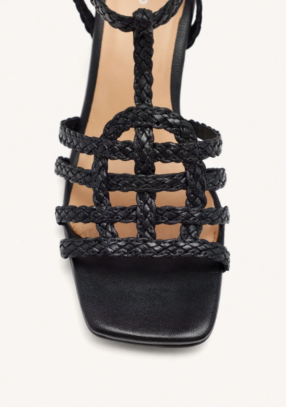 SANDALIAS PIEL TRENZADA
