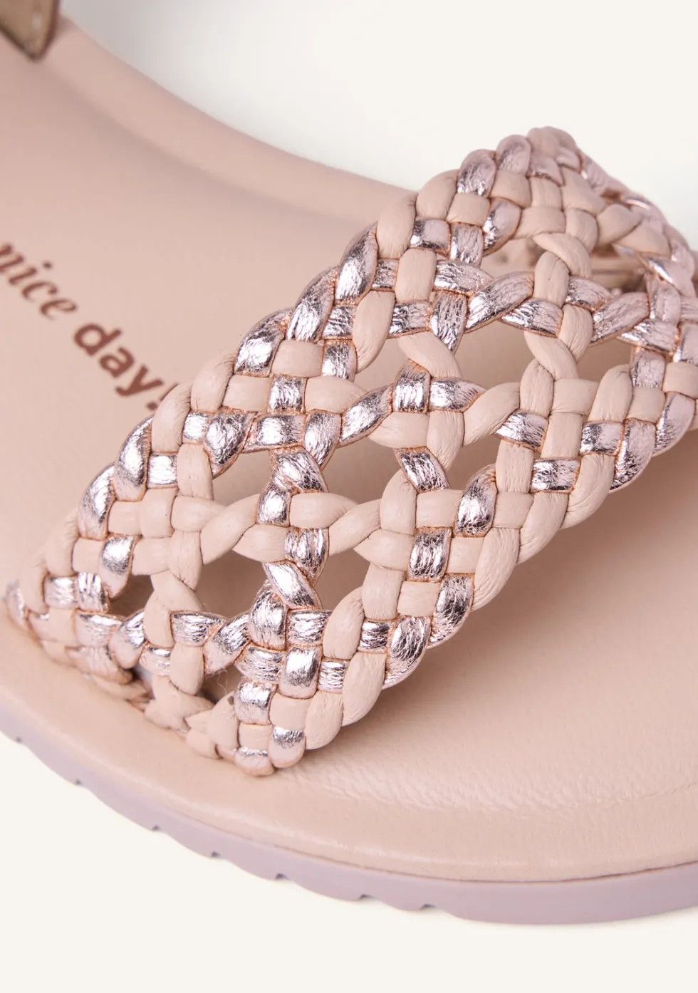SANDALIAS PIEL TRENZADA MAHIU