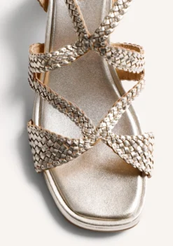SANDALIAS TACÓN PIEL BRILLO MOHORO