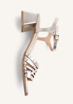 SANDALIAS TACÓN PIEL Y TACHAS BAIS