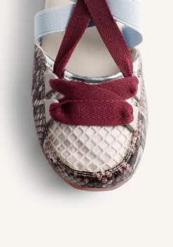 ZAPATILLAS ABIERTAS PIEL CUÑA ESTAMPADO ANIMAL ILORIN
