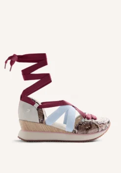 ZAPATILLAS ABIERTAS PIEL CUÑA ESTAMPADO ANIMAL ILORIN