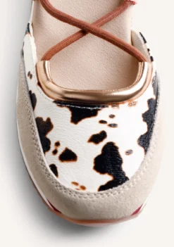 ZAPATILLAS ABIERTAS PIEL CUÑA ESTAMPADO ANIMAL ABUYA