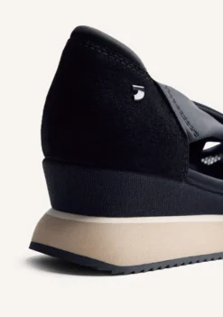 ZAPATILLAS ABIERTAS PIEL Y REJILLA CUÑA TUHELJ