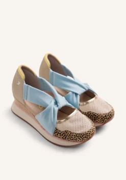 ZAPATILLAS ABIERTAS PIEL Y REJILLA CUÑA TARLAC