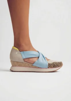 ZAPATILLAS ABIERTAS PIEL Y REJILLA CUÑA TARLAC