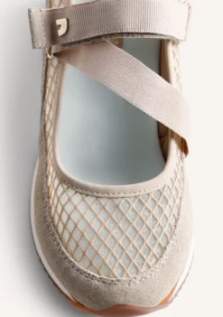 ZAPATILLAS ABIERTAS PIEL Y REJILLA CUÑA KIVIK