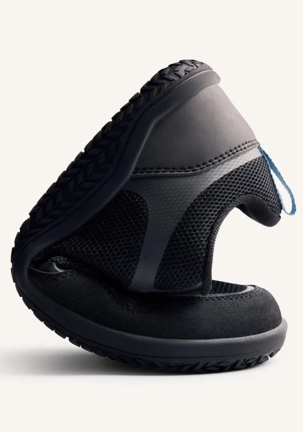 ZAPATILLAS BAREFOOT REJILLA LEOTA