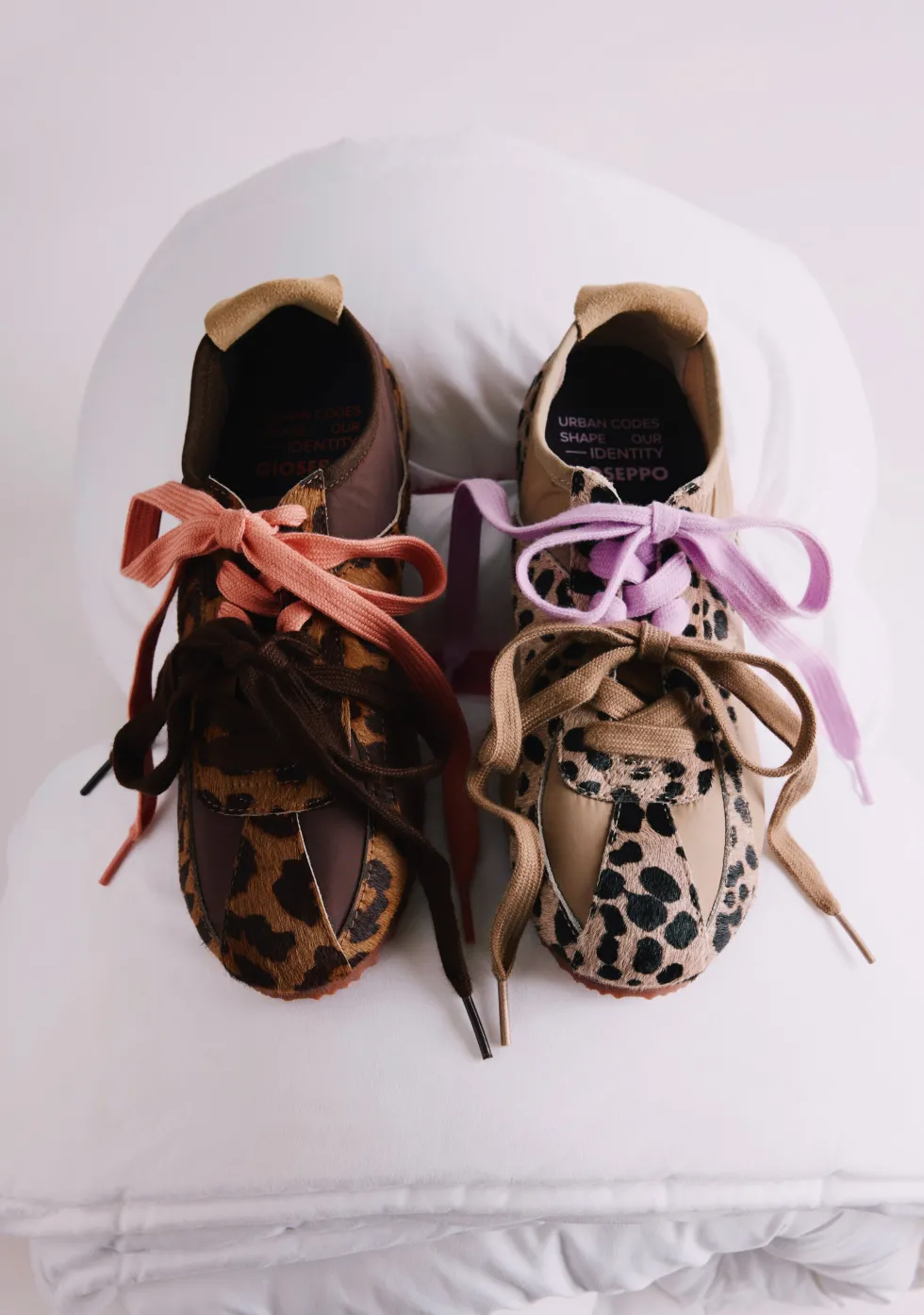 ZAPATILLAS ESTAMPADO ANIMAL PIEL Y NYLON