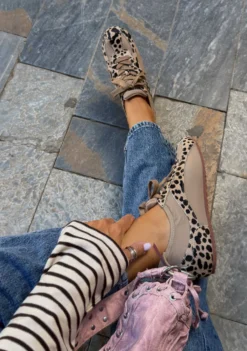 ZAPATILLAS ESTAMPADO ANIMAL PIEL Y NYLON