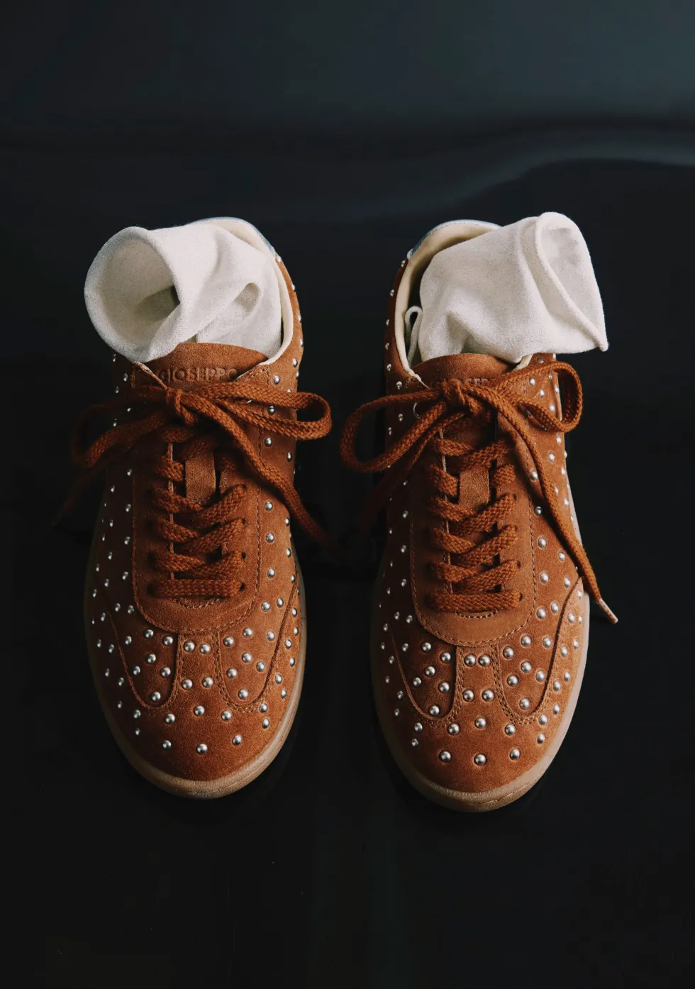 ZAPATILLAS MARRÓN PIEL TACHAS