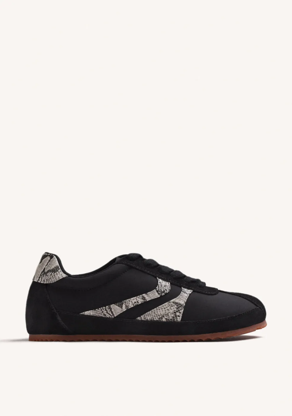 ZAPATILLAS NEGRO PIEL