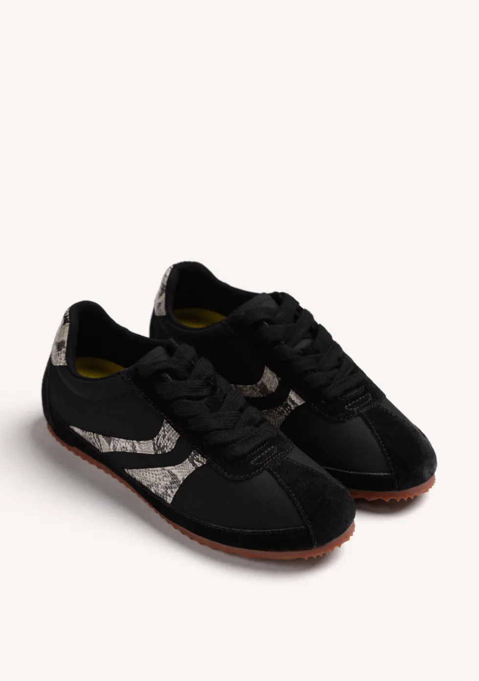 ZAPATILLAS NEGRO PIEL