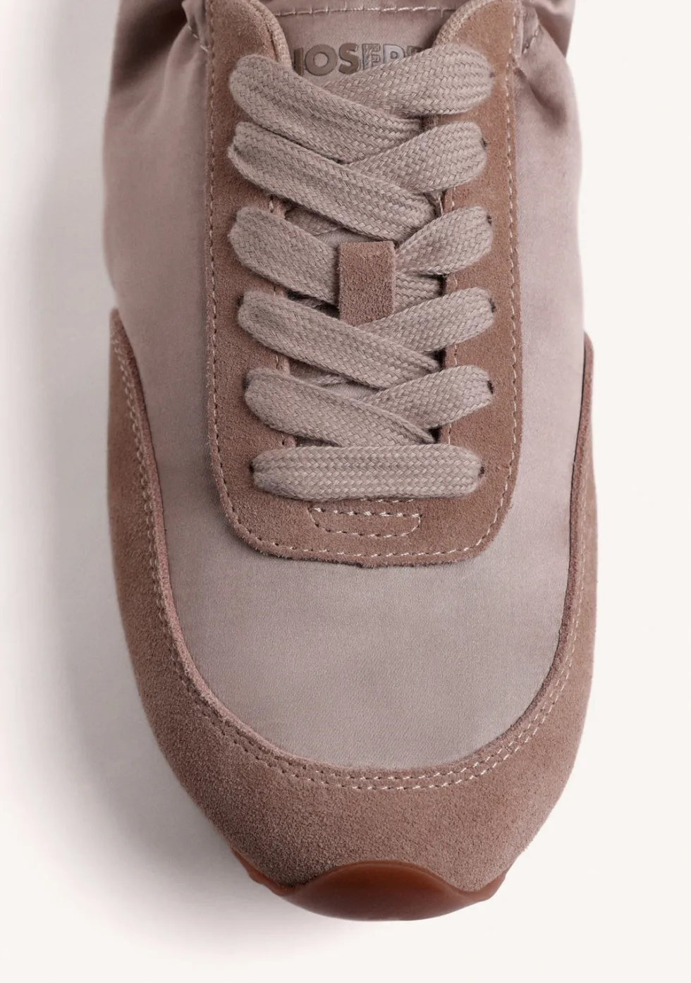 ZAPATILLAS TAUPE PIEL Y SATÉN