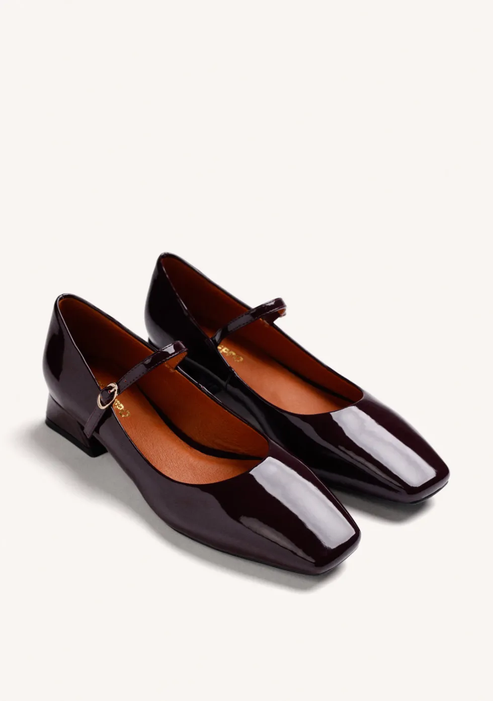 ZAPATOS BURDEOS MARY-JANE EFECTO CHAROL