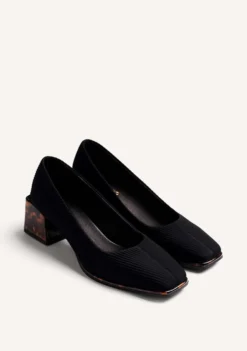 ZAPATOS DE TACÓN NEGROS