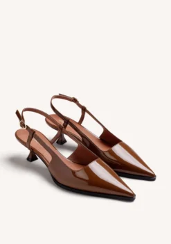 ZAPATOS TACÓN DESTALONADOS CAMEL EFECTO CHAROL