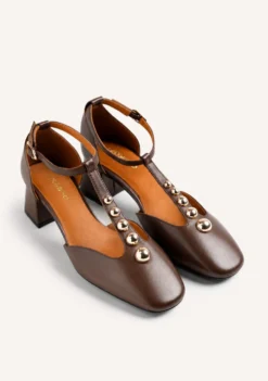 ZAPATOS TACÓN MARRÓN TACHAS